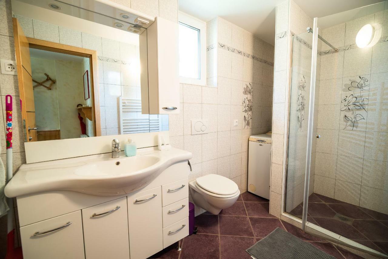 Luxury Apartment Ana With Hot Tub Visnja Gora Exterior foto